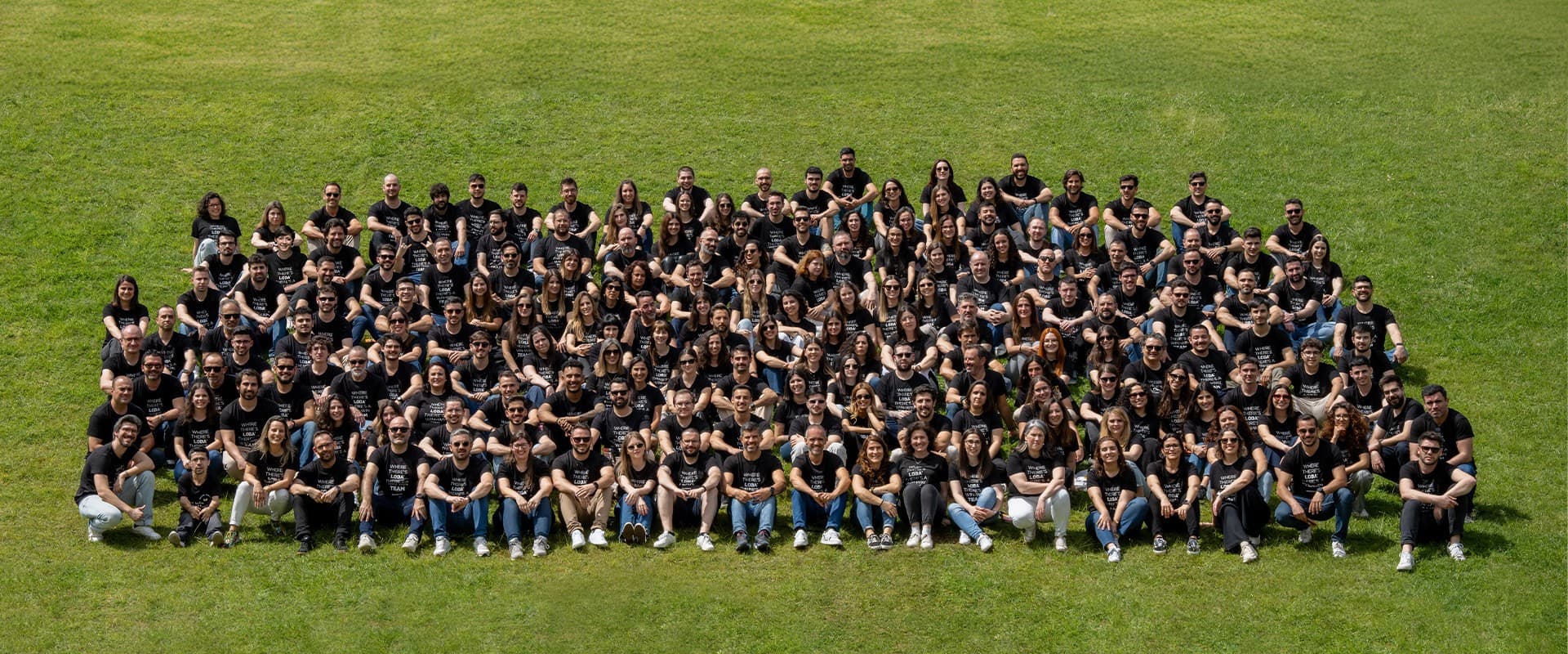 team We are Loba. - Loba